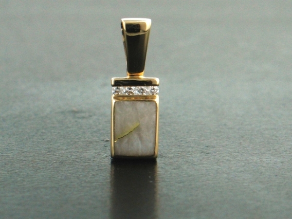Ladies Jewelry 14KY Glacier Gold & Diamond Pendant 14KY Glacier Gold & Diamond Pendant